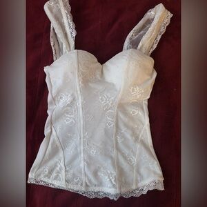 Elegant White Lace Bustier